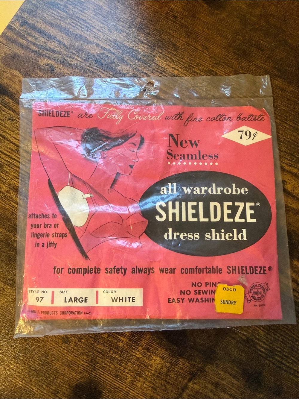 Vintage 1962 Shieldeze Dress Shield Armpit Cover
